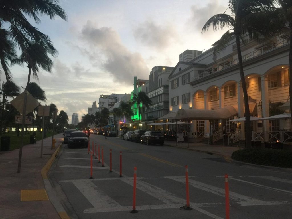 Ocean Drive, Miami, al atardecer