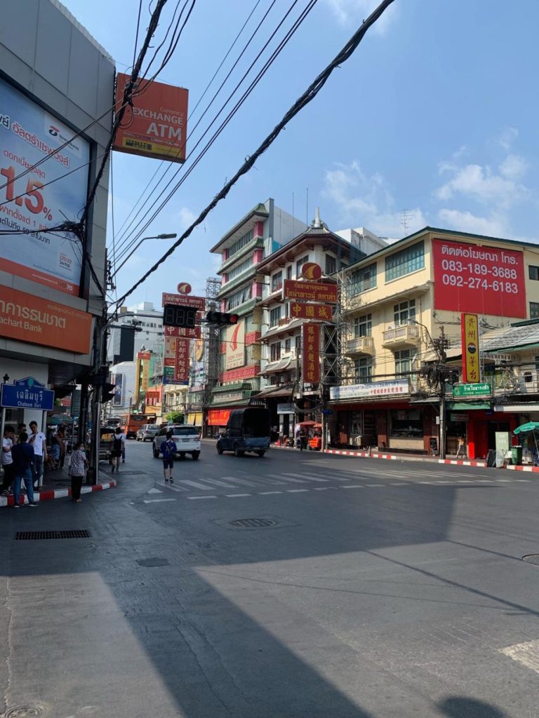 Calle de Bangkok, a la mañana siguiente de llegar